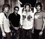 Bon Jovi выступили на автостоянке