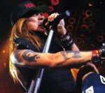 Guns N' Roses спровоцировали беспорядки