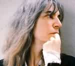 Patti Smith Makes Stand Against Technology: 'Never Abandon The Book' 