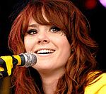 Kate Nash Opens Glasto