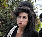 Amy Winehouse Retakes Album Number One Spot