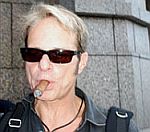 Van Halen's Dave Lee Roth Denies He Nearly Died