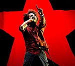 Rage Against The Machine Attract Thousands At Anti-War Concert