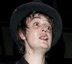 Pete Doherty 'Threatened With Eviction From Country Manor'