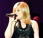 Kelly Clarkson Smashes US Billboard Chart Record