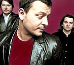 Manic Street Preachers 'открыли' библиотеку