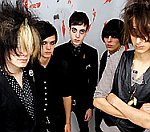 The Horrors встали на защиту китов