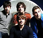 Arctic Monkeys огласили дату релиза нового диска