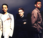 Новый альбом Massive Attack 'далек от завершения'