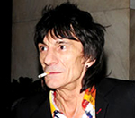 Rolling Stones' Ronnie Wood: 'I Taught Slash To Play Guitar'