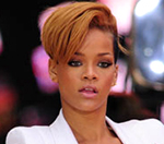 Rihanna: 'I'd Love To Perform At Glastonbury 2010'
