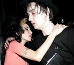 Pete Doherty 'Moves In With Amy Winehouse'