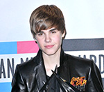 Justin Bieber Dominates American Music Awards 2010