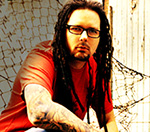 Вокалист Korn выложил в Сеть сольные треки